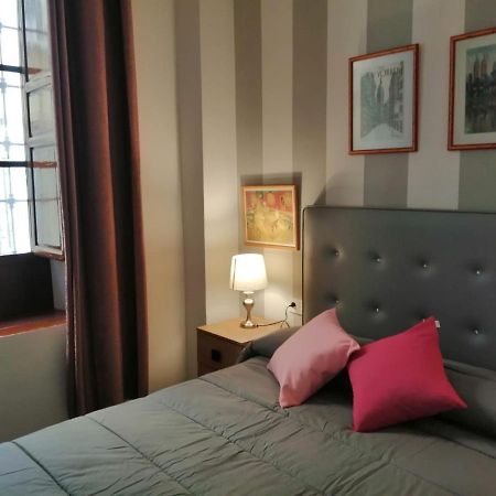 Casa Epi - Encantador Apartamento En El Centro De Granada - Barrio Realejo المظهر الخارجي الصورة